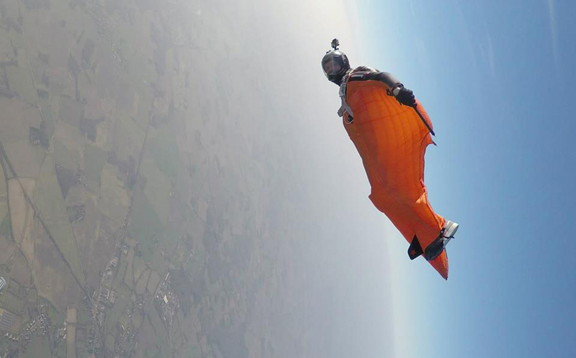 Wing suit